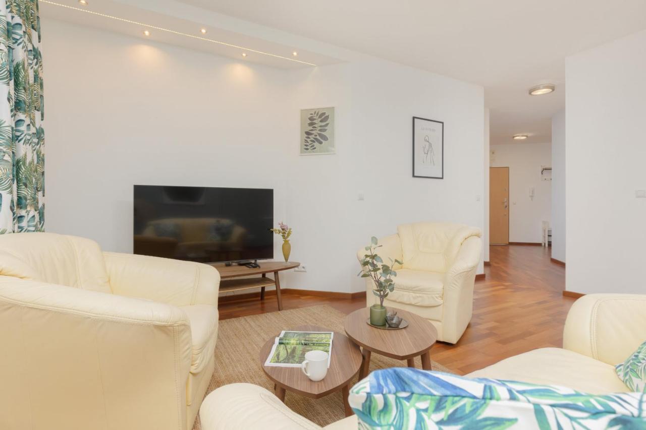 Warsaw Slominskiego Apartment By Noclegi Renters المظهر الخارجي الصورة